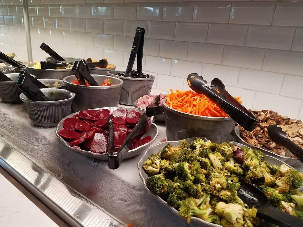 Ruby Tuesday | restaurant | 12037 Indian River Rd, DIberville, MS 39540, USA | 2283920881 OR +1 228-392-0881