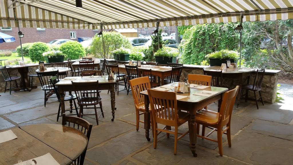 Hoffman House | restaurant | 94 N Front St, Kingston, NY 12401, USA | 8453382626 OR +1 845-338-2626