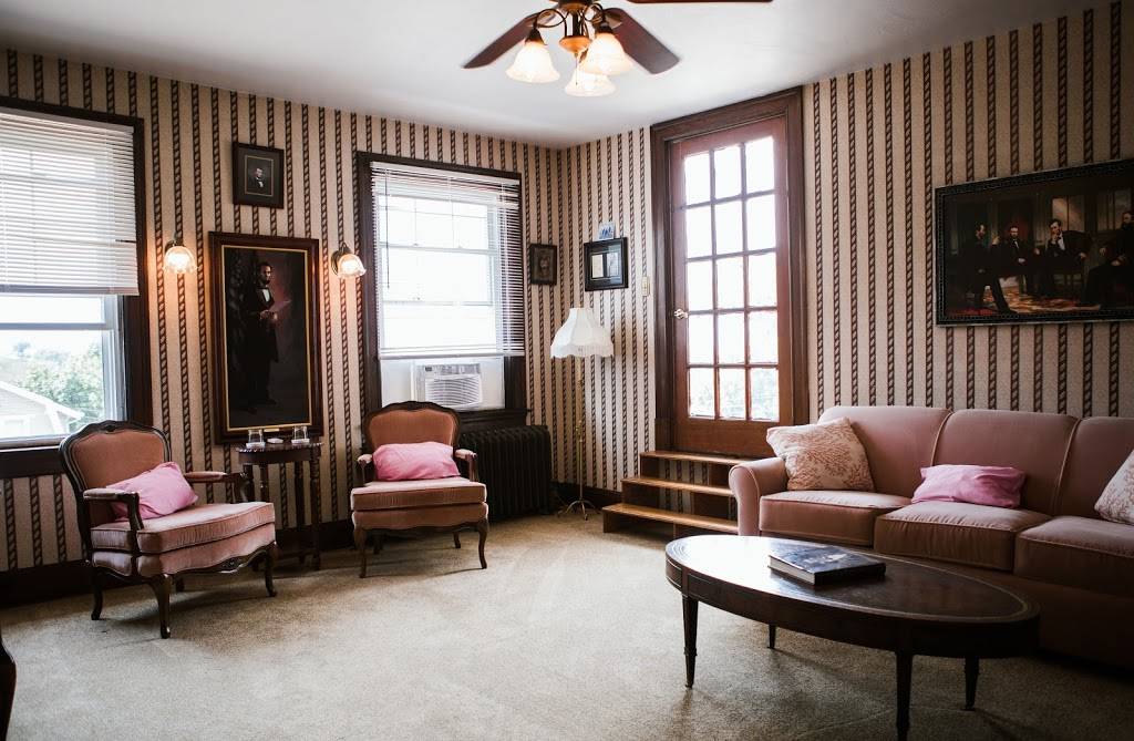 Brownsville Road House: Bed & Breakfast | cafe | 3406 Brownsville Rd, Pittsburgh, PA 15227, USA | 4128851242 OR +1 412-885-1242