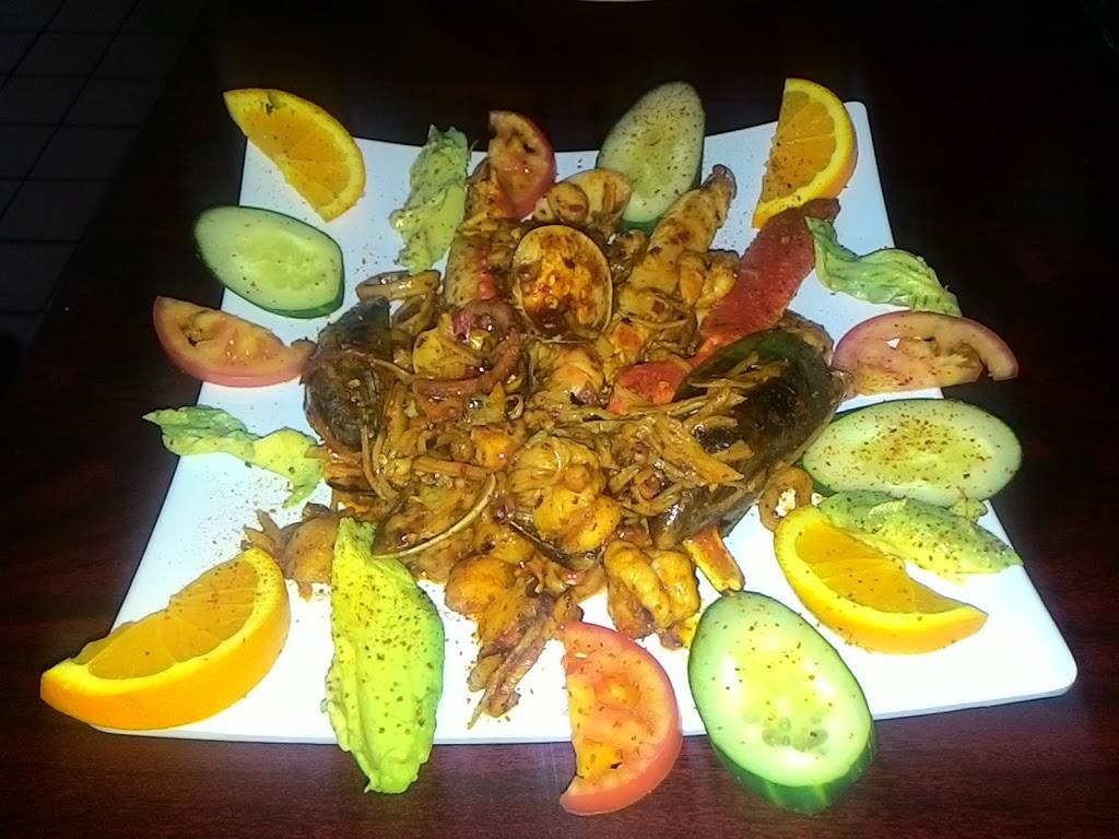 Daviss Pinata Mexican Grill | restaurant | 305 1st St, Davis, CA 95616, USA | 5307505001 OR +1 530-750-5001