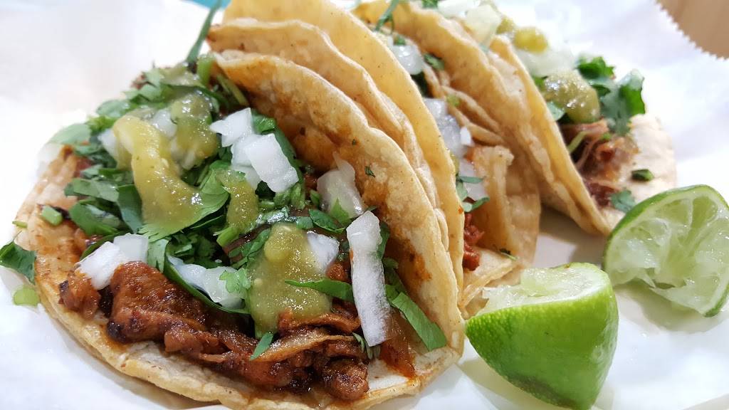 The Famous Taco | restaurant | 4104 N Clinton St, Fort Wayne, IN 46805, USA | 2604802400 OR +1 260-480-2400