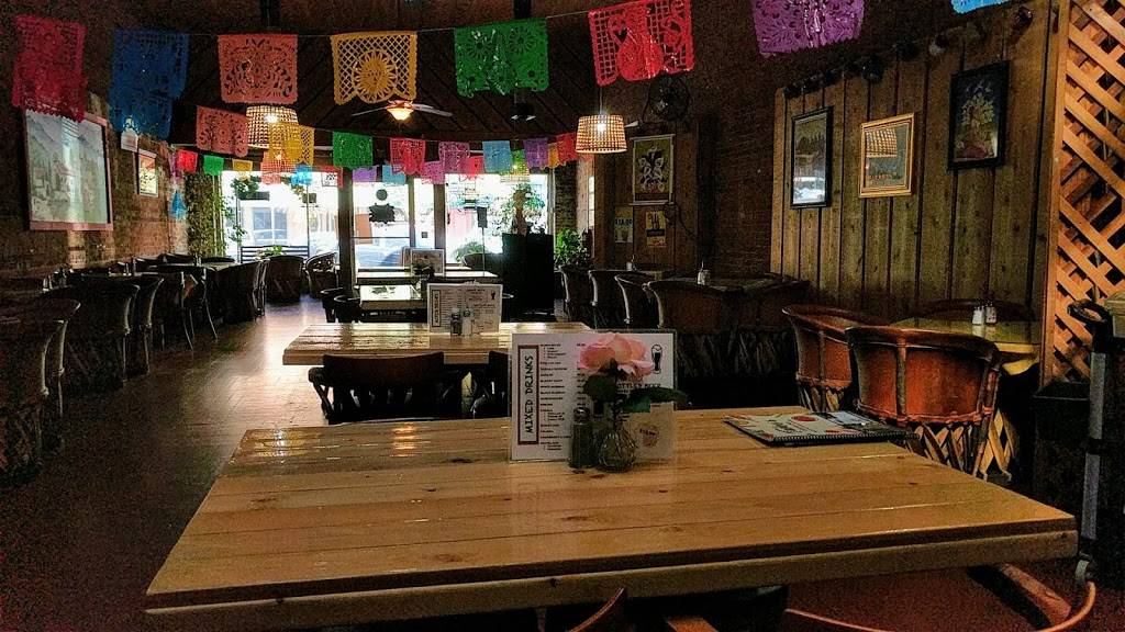 Tadeos Mexican Restaurant | restaurant | w 93245, 309 W D St, Lemoore, CA 93245, USA | 5599242561 OR +1 559-924-2561