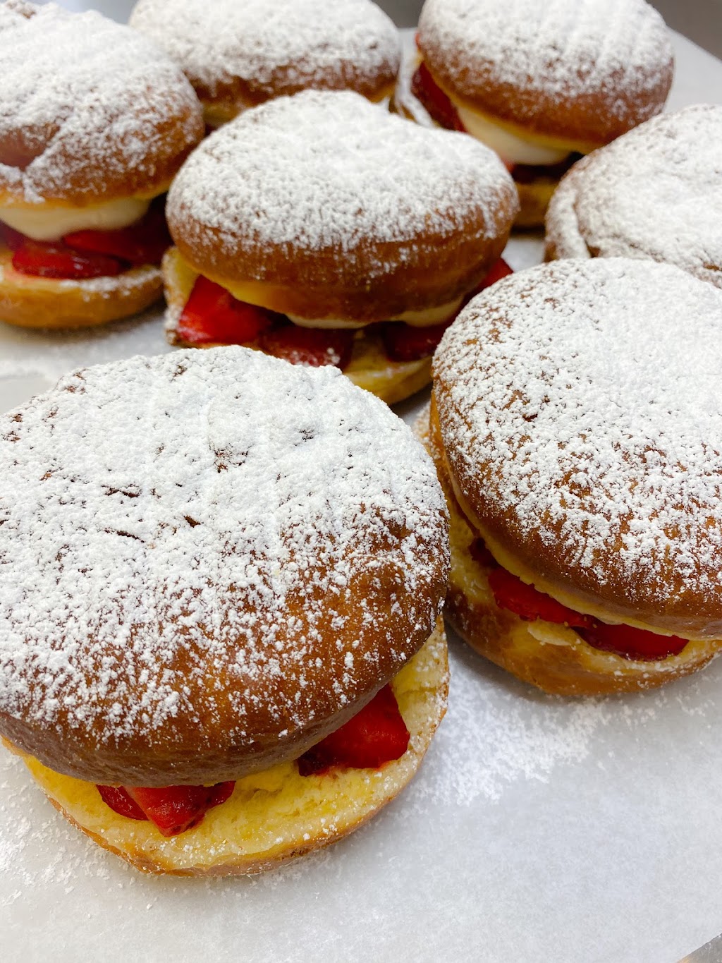 Wicked Donuts | restaurant | 9490 W Lake Mead Blvd, Las Vegas, NV 89134, USA | 7252048615 OR +1 725-204-8615