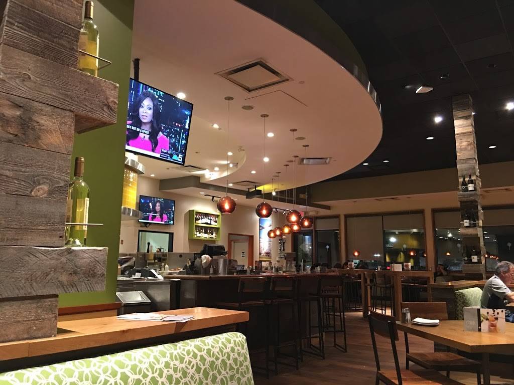California Pizza Kitchen at Deer Park Town Center | restaurant | 20502 N Rand Rd, Deer Park, IL 60010, USA | 8475500273 OR +1 847-550-0273