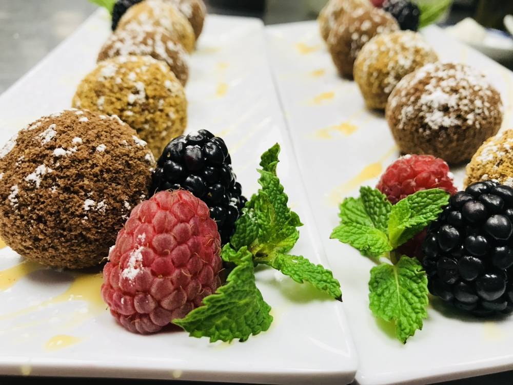 Golden Samovar | restaurant | 201 N Washington St, Rockville, MD 20850, USA | 2406719721 OR +1 240-671-9721