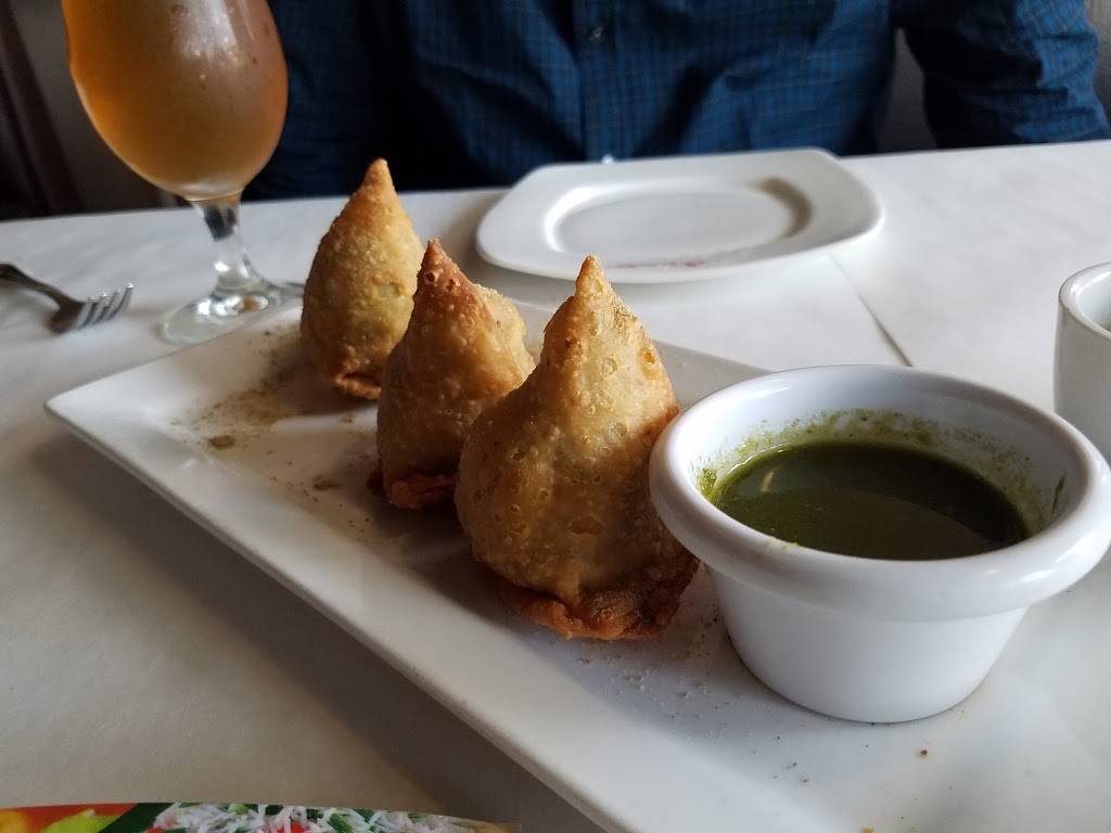 Deccan Spice | restaurant | 192 W Gartner Rd, Naperville, IL 60540, USA | 3317017105 OR +1 331-701-7105