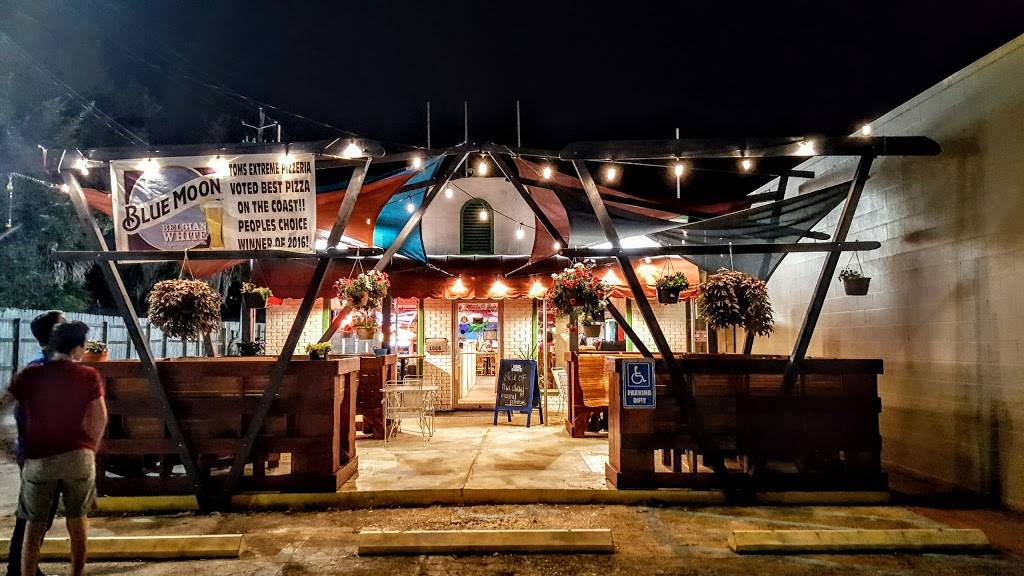 Toms Extreme Pizzeria | restaurant | 1006 Robinson St, Ocean Springs, MS 39564, USA | 2288724340 OR +1 228-872-4340