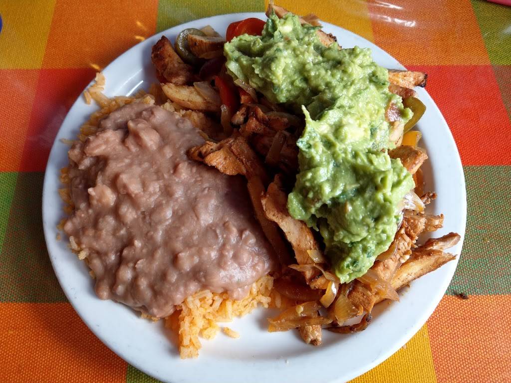 Fonda Don Chon | restaurant | 618 Shoppers Ln, Covina, CA 91723, USA | 6263324712 OR +1 626-332-4712