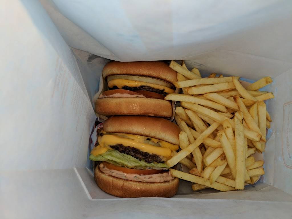 In-N-Out Burger | restaurant | 2011 Bronze Star Dr, Woodland, CA 95776, USA | 8007861000 OR +1 800-786-1000