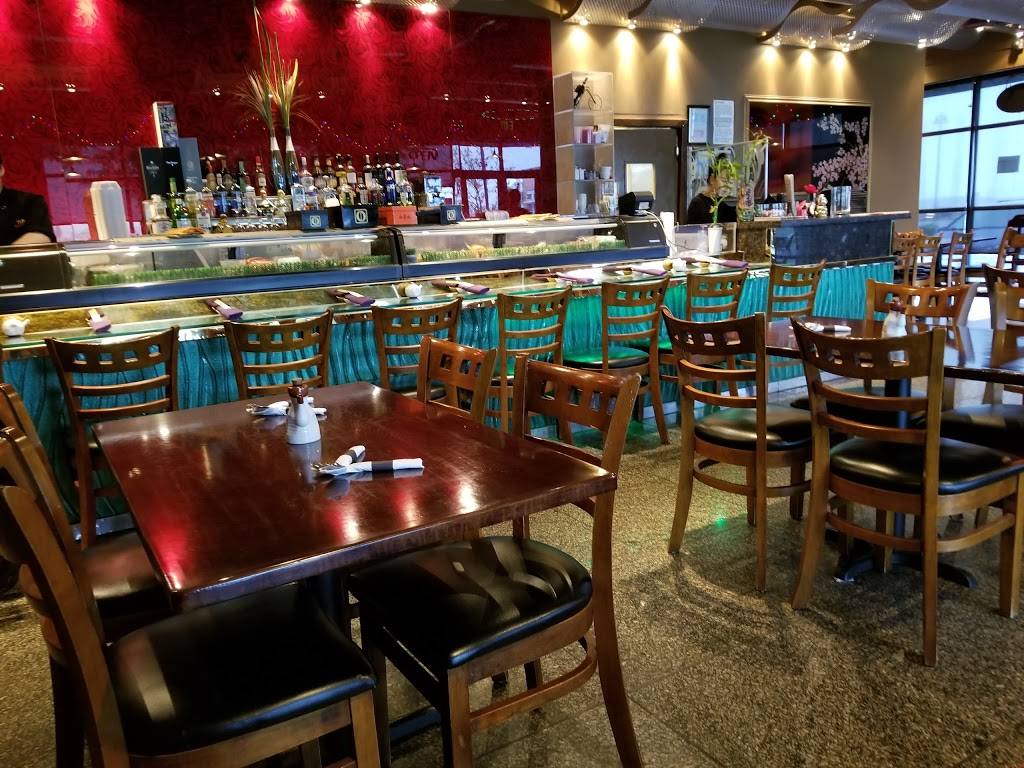 Yum Asian Fusion Cuisine and Sushi | restaurant | 18220 E 104th Ave, Commerce City, CO 80022, USA | 3038530680 OR +1 303-853-0680