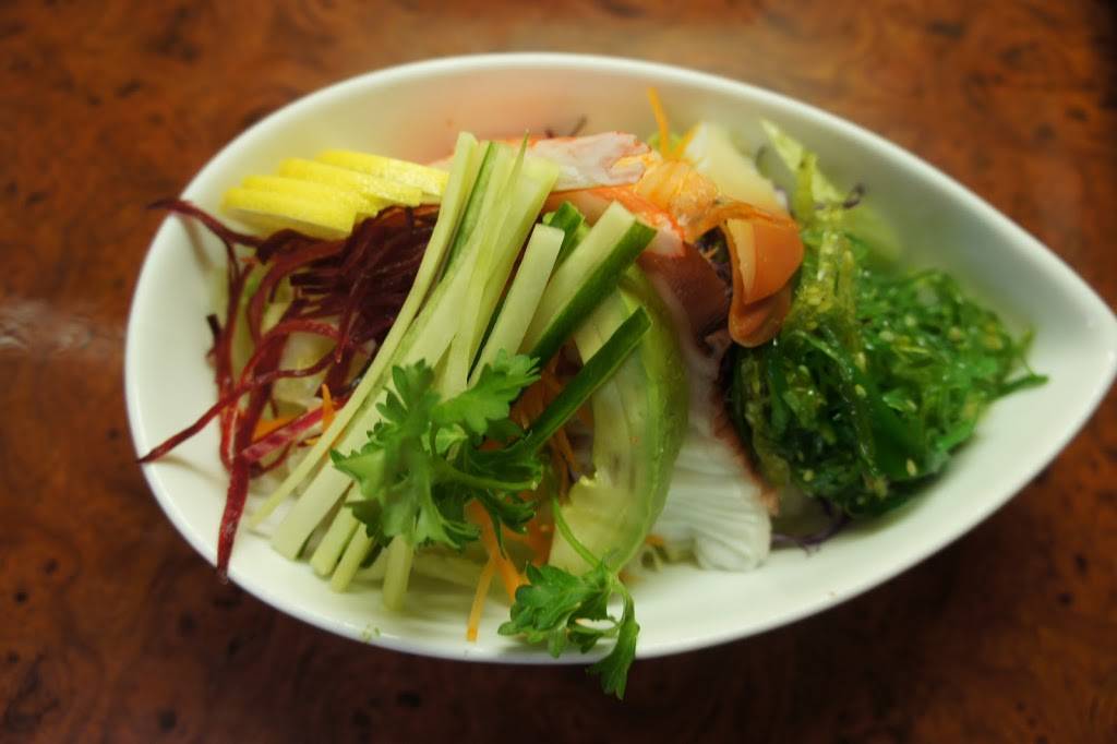 Sushi Ya | restaurant | 255 Dundas St E #11A, Waterdown, ON L8B 0E5, Canada | 9056902233 OR +1 905-690-2233