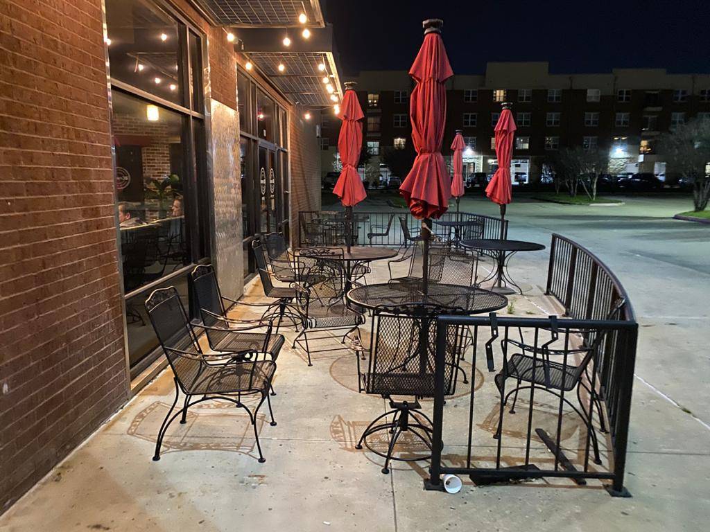 Napoletana Woodfired Pizza | restaurant | 1130 W Trinity Mills Rd, Carrollton, TX 75006, USA | 4699003360 OR +1 469-900-3360