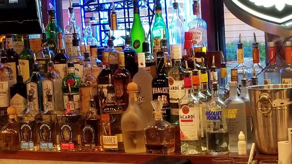 FiRE+iCE | restaurant | 4100 Lake Tahoe Blvd, South Lake Tahoe, CA 96150, USA | 5305426650 OR +1 530-542-6650