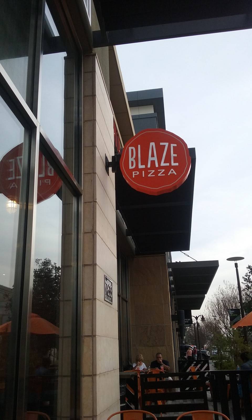 Blaze Pizza | meal takeaway | 7833 Monet Ave, Rancho Cucamonga, CA 91739, USA | 9098638232 OR +1 909-863-8232