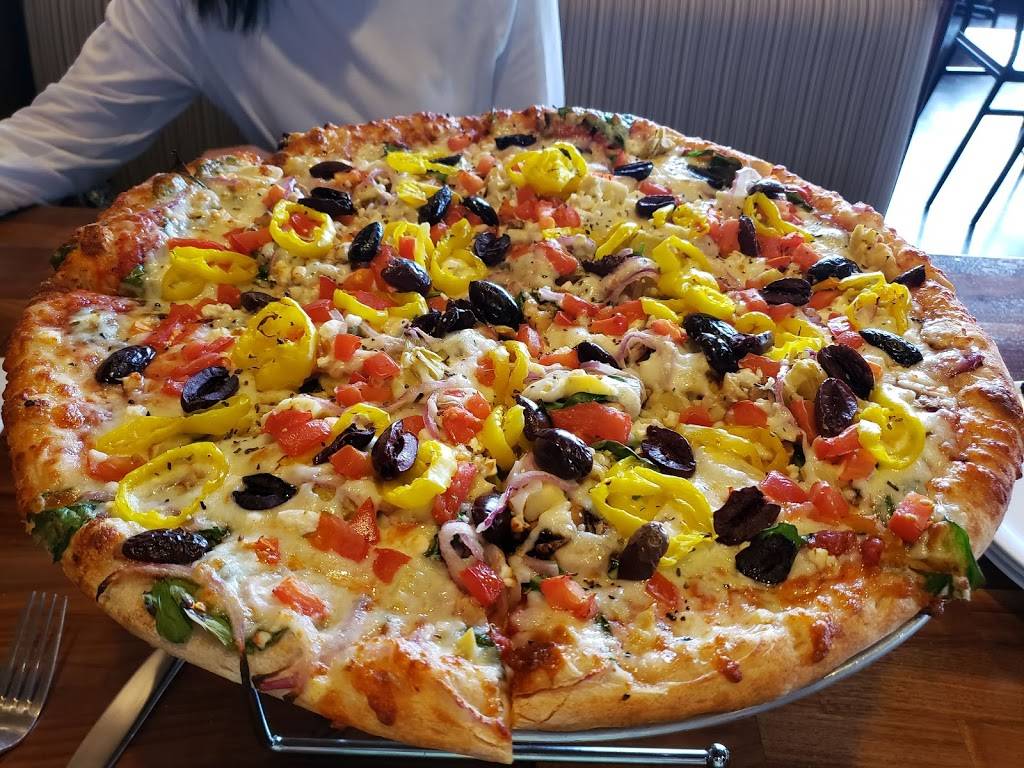 BoomBozz Craft Pizza & Taphouse - Murfreesboro | restaurant | 2839 Medical Center Pkwy, Murfreesboro, TN 37129, USA | 6158469452 OR +1 615-846-9452