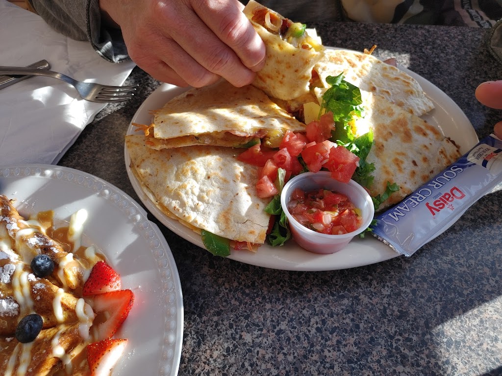 Espis | restaurant | 904 W Pershing Blvd, Cheyenne, WY 82001, USA | 3075141590 OR +1 307-514-1590