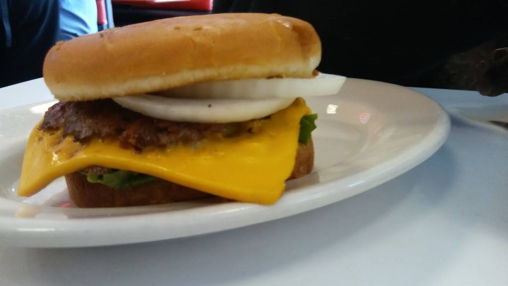 Steak n Shake | restaurant | 5360 N Keystone Ave, Indianapolis, IN 46220, USA | 3172518320 OR +1 317-251-8320