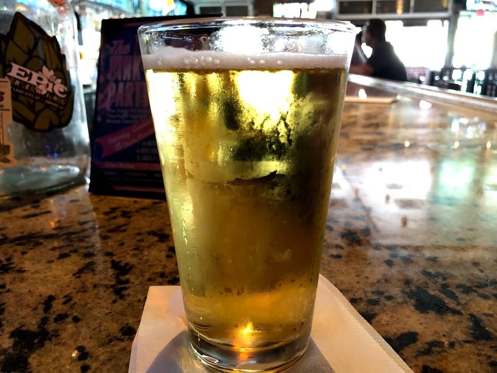 Little Woodrows Stone Oak Bar & Grill | restaurant | 606 W Afton Oaks Blvd, San Antonio, TX 78232, USA | 2104032340 OR +1 210-403-2340