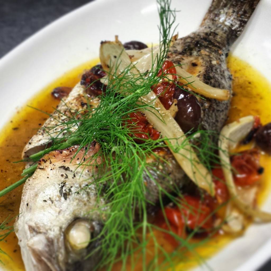 A Tavola Bistro | restaurant | 10 Meadowglen Dr #2, Whitby, ON L1R 3P8, Canada | 9054931967 OR +1 905-493-1967