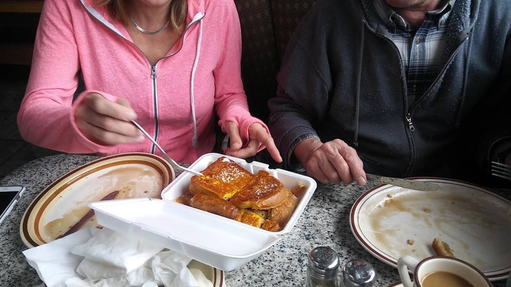 Gold Roc Diner | restaurant | 61 Kane St, Hartford, CT 06119, USA | 8602369366 OR +1 860-236-9366