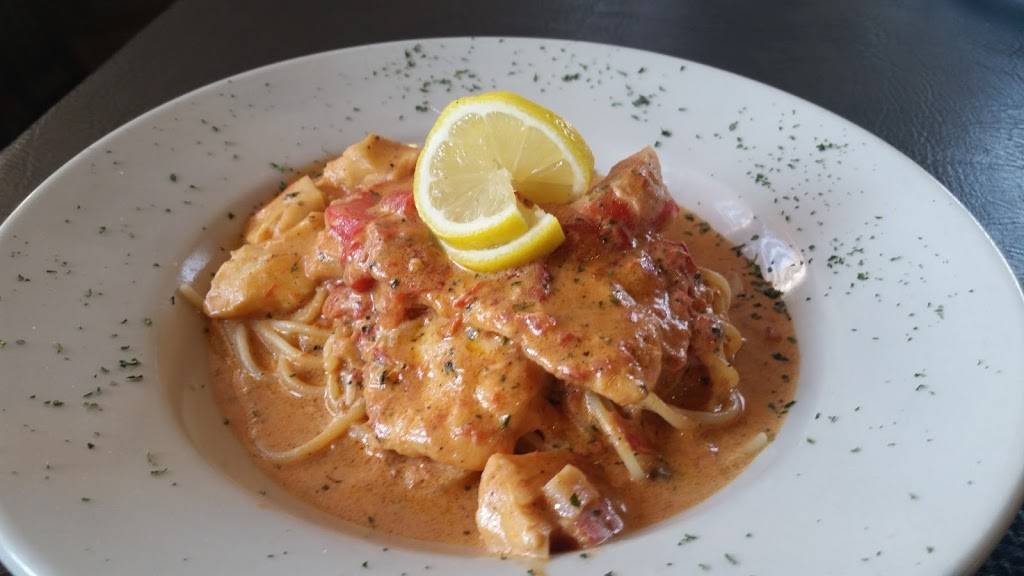 Giovannis Italian Kitchen - Fort Worth | meal takeaway | 5733 Crowley Rd, Fort Worth, TX 76134, USA | 8175513713 OR +1 817-551-3713
