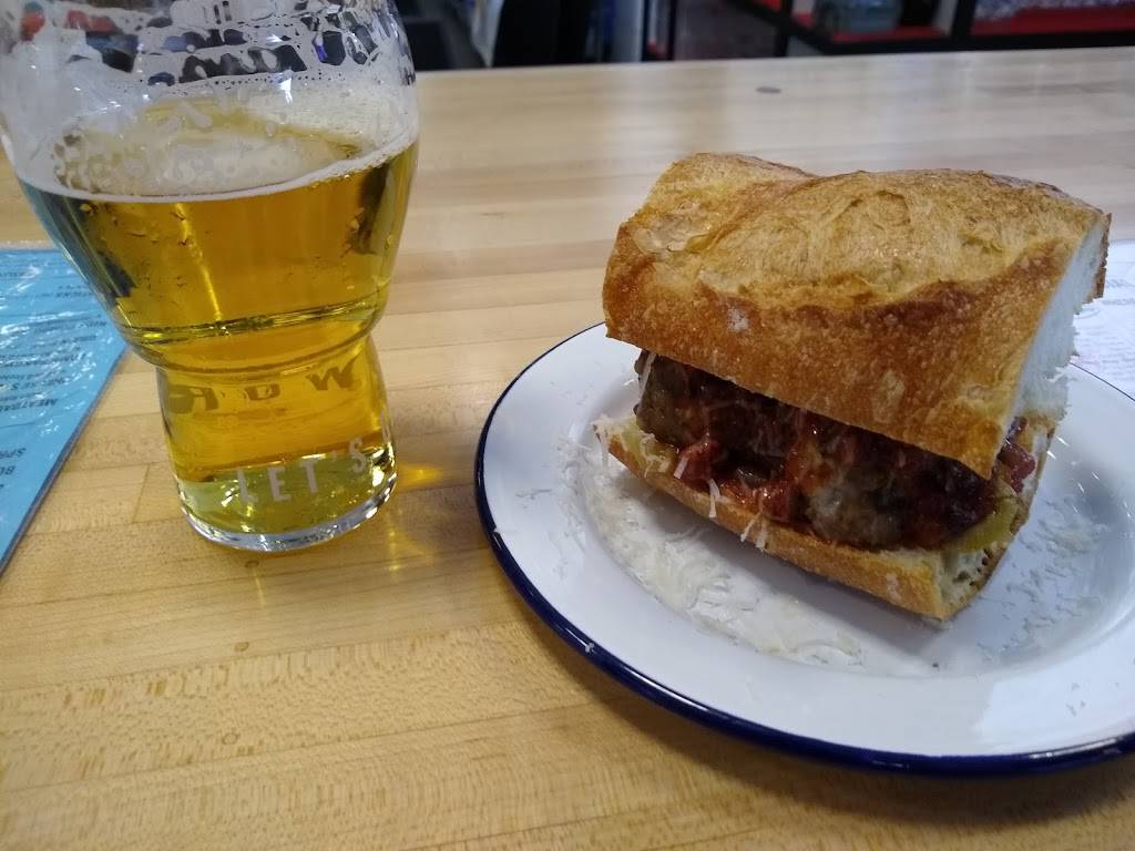 Working Draft Beer Company | restaurant | 1129 E Wilson St, Madison, WI 53703, USA | 6087095600 OR +1 608-709-5600