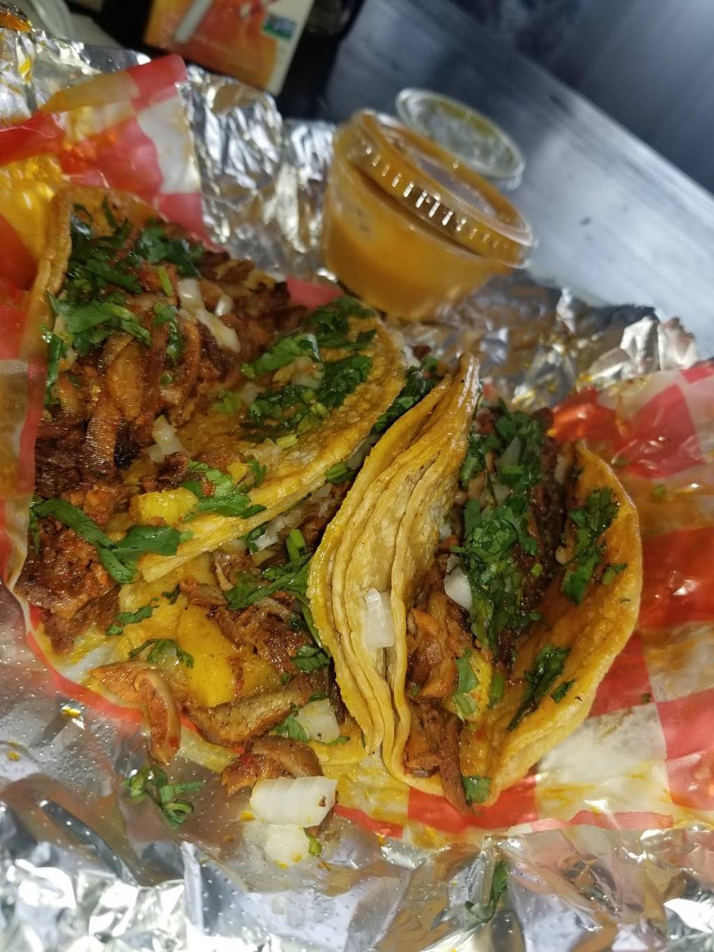 Bucios Fire Mex-American Grill | restaurant | 6523 W 127th St, Palos Heights, IL 60463, USA | 7089262455 OR +1 708-926-2455