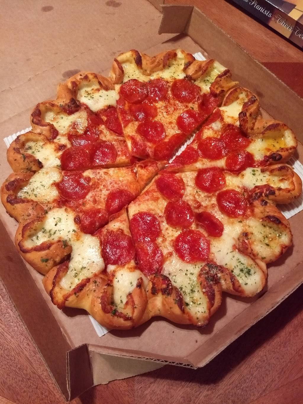 Pizza Hut | restaurant | 2721 Peters Creek Pkwy, Winston-Salem, NC 27127, USA | 3367854435 OR +1 336-785-4435