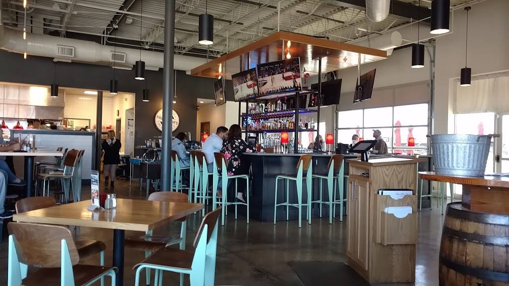 Fast Eddies Kitchen & Bar | restaurant | 7729 W Ridgewood Dr, Parma, OH 44129, USA | 4403404423 OR +1 440-340-4423