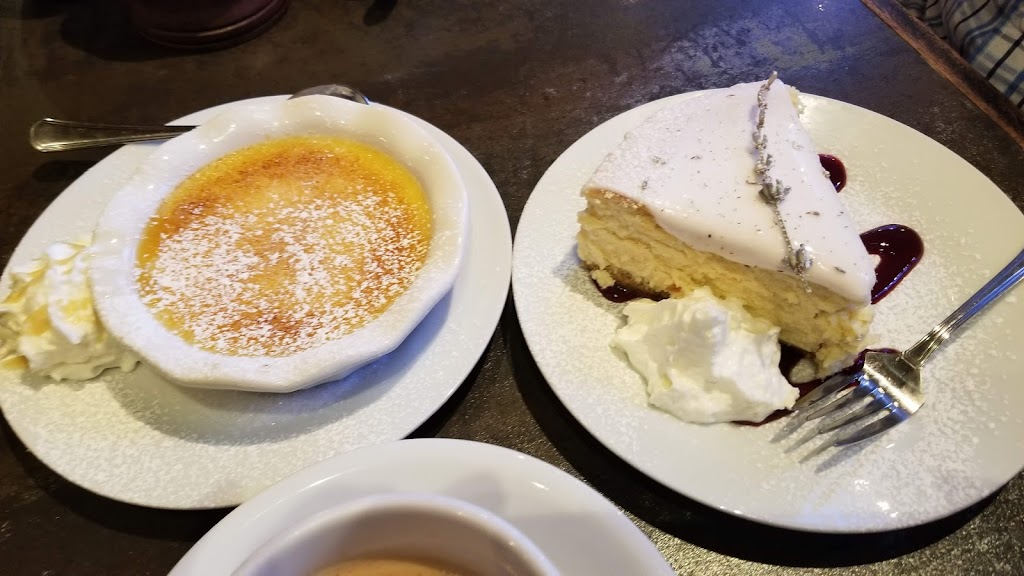 Monets Wine Bistro | restaurant | 120 S E St, Exeter, CA 93221, USA | 5595929453 OR +1 559-592-9453