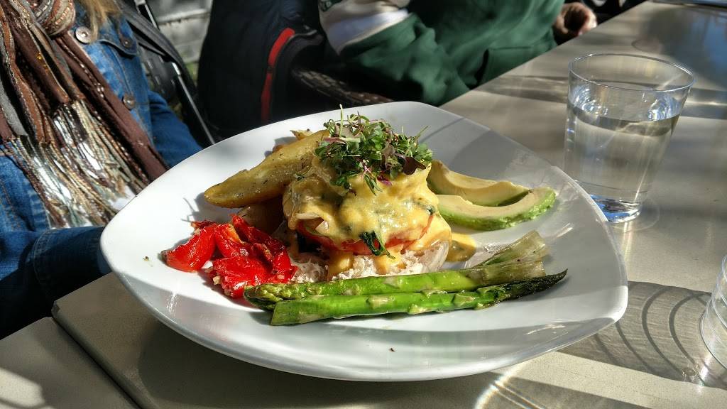 TIMO WINE BAR | restaurant | 8801 N Central Ave #104, Phoenix, AZ 85020, USA | 6023543846 OR +1 602-354-3846