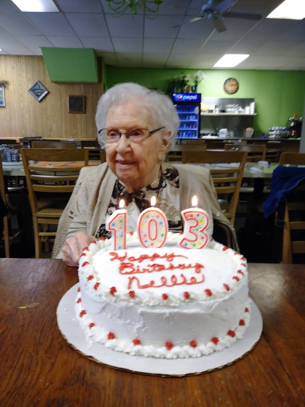 Chestnut Family Restaurant | restaurant | 120 E Olive St, Chestnut, IL 62518, USA | 2177963550 OR +1 217-796-3550