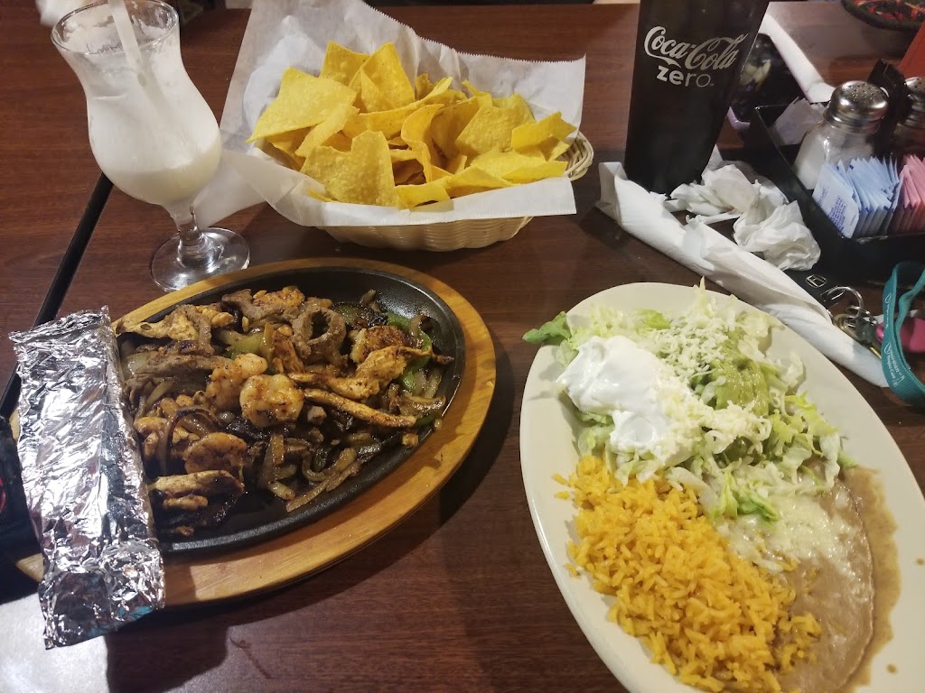 El Parian Mexican Grill | restaurant | 2624 Old Marksville Hwy, Pineville, LA 71360, USA | 3187046284 OR +1 318-704-6284