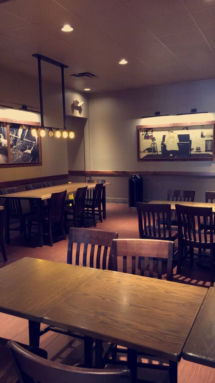 Starbucks | cafe | 125 East Swedesford Rd, Wayne, PA 19087, USA | 6106882936 OR +1 610-688-2936