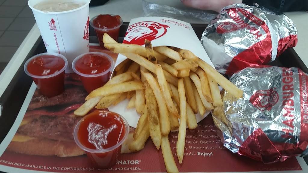 Wendys | restaurant | 1090 W Hill Rd, Flint, MI 48507, USA | 8102350522 OR +1 810-235-0522