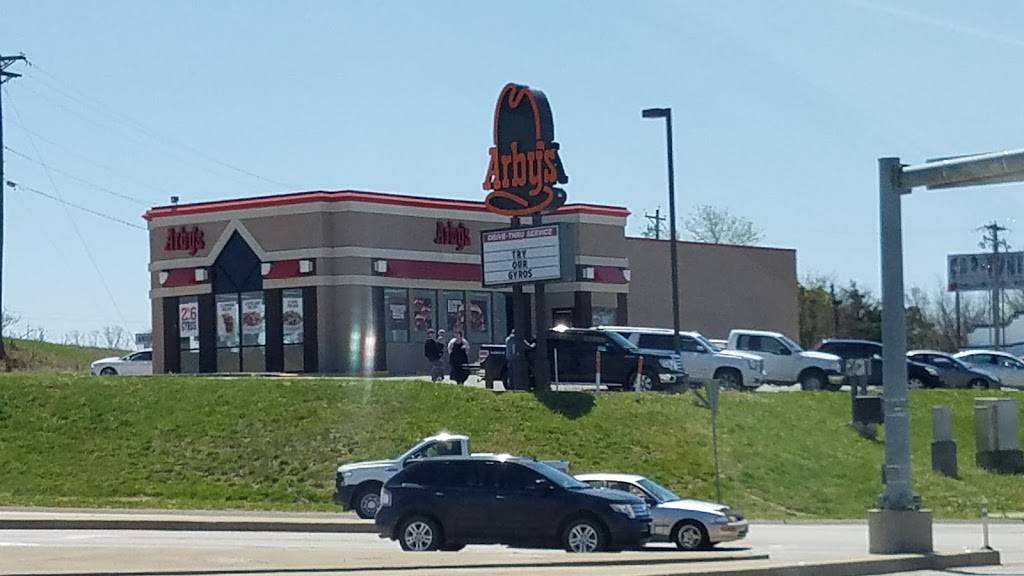 Arbys | restaurant | 421 Marshall Dr, St Robert, MO 65584, USA | 5733363624 OR +1 573-336-3624