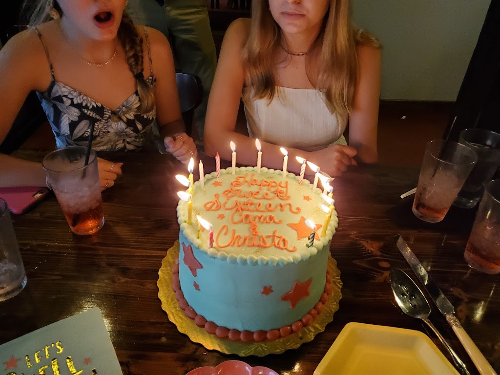 Embers | restaurant | 313 Desoto St, Alexandria, LA 71301, USA | 3185288925 OR +1 318-528-8925