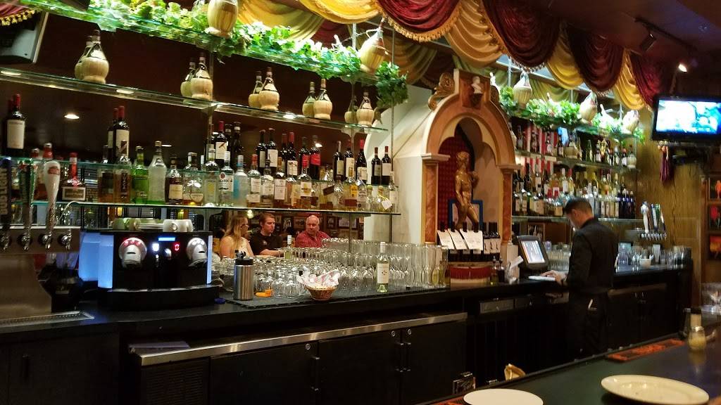 Buca di Beppo Italian Restaurant | restaurant | 205 N Moorpark Rd, Thousand Oaks, CA 91360, USA | 8054493688 OR +1 805-449-3688