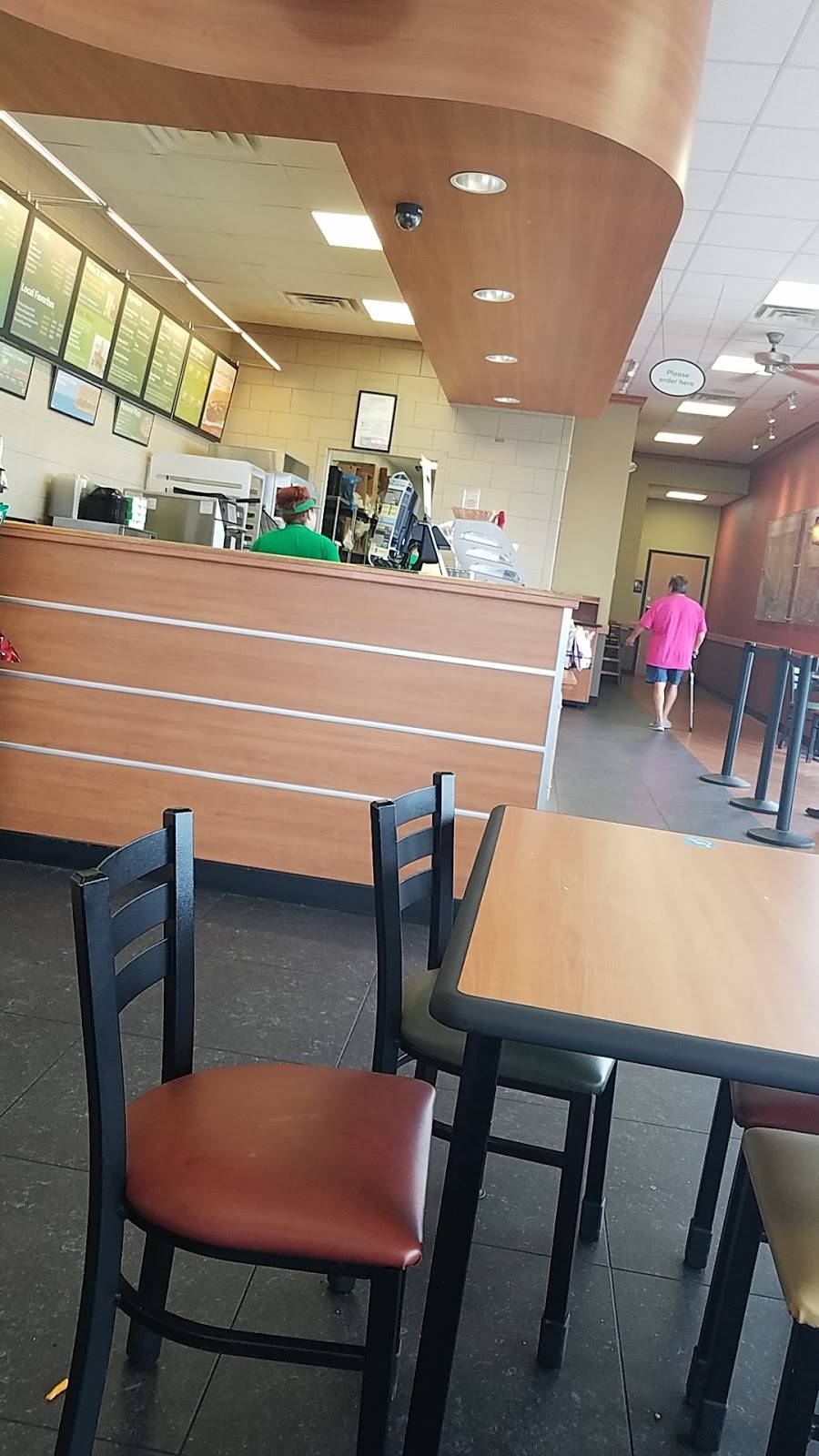 Subway Restaurants | restaurant | Mission Plaza, 1115 SE Military Dr, San Antonio, TX 78214, USA | 2109329296 OR +1 210-932-9296