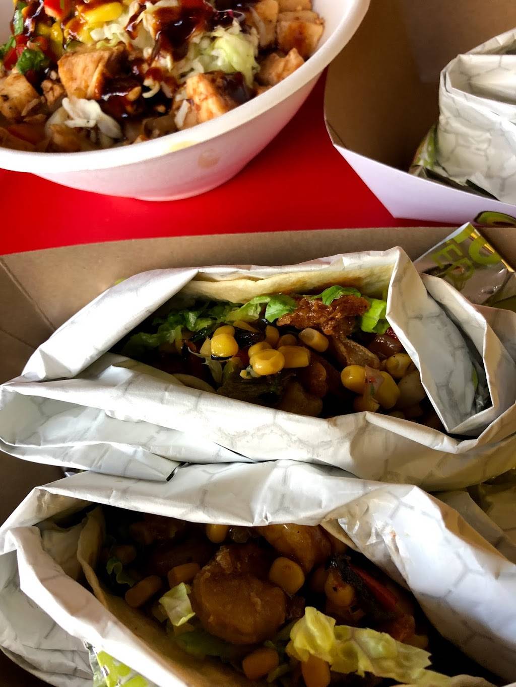 California Tortilla | restaurant | 301 Swamp Fox Rd, Alexandria, VA 22314, USA | 7033293333 OR +1 703-329-3333