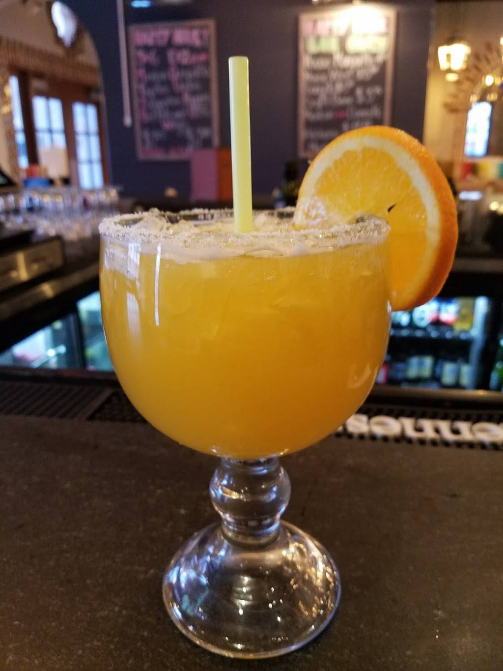 Puerto Vallarta | restaurant | 98 Newtown Rd, Danbury, CT 06810, USA | 2038269884 OR +1 203-826-9884