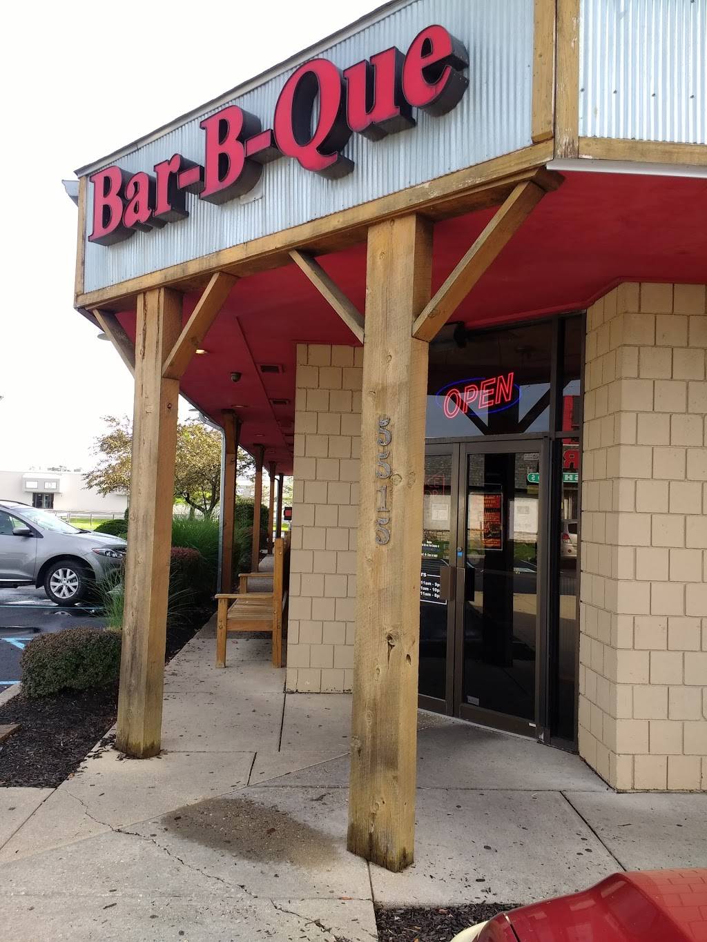 Squealers Award Winning Barbeque | restaurant | 5515 W 86th St, Indianapolis, IN 46268, USA | 3178717427 OR +1 317-871-7427