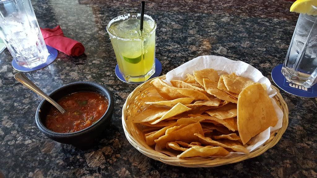 Las Brisas Restaurant | restaurant | 21919 CA-18, Apple Valley, CA 92307, USA | 7602401051 OR +1 760-240-1051