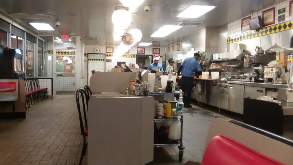 Waffle House | meal takeaway | 1205 Lakes Pkwy, Lawrenceville, GA 30043, USA | 7702373363 OR +1 770-237-3363