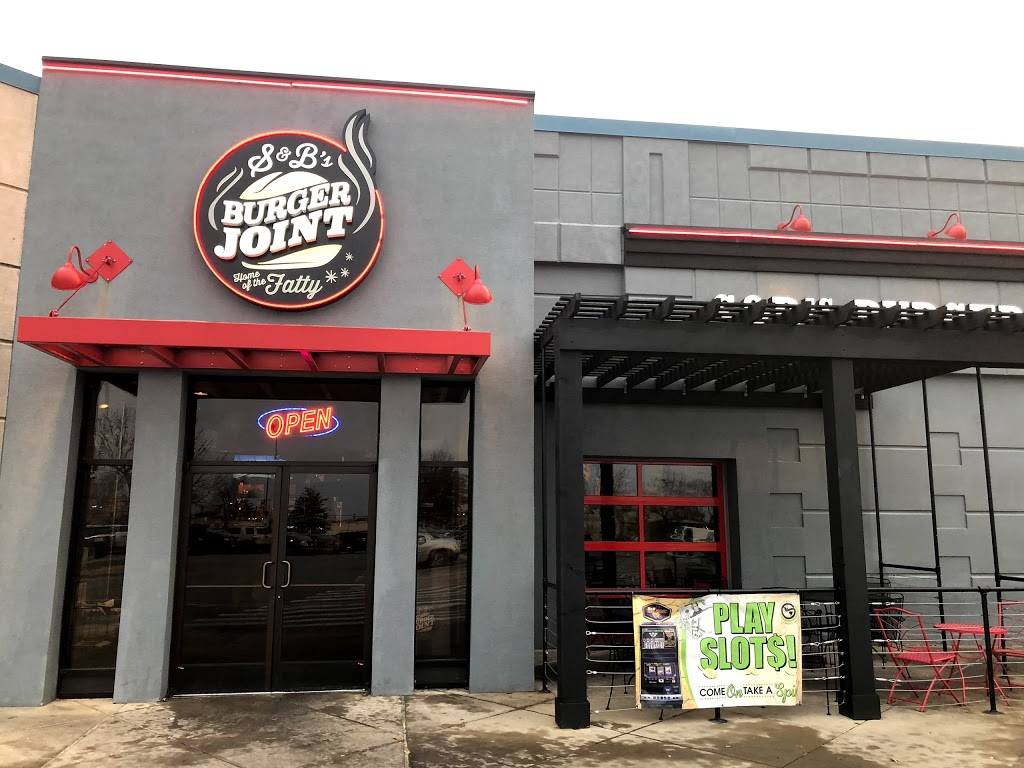 S&Bs Burger Joint | restaurant | 1237 E Main St, Carbondale, IL 62901, USA | 6185492191 OR +1 618-549-2191