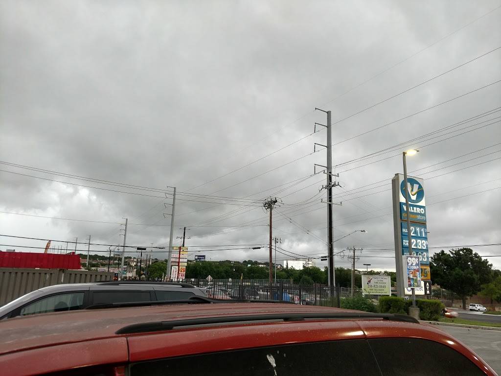 Circle K | cafe | 5995 Callaghan Rd, San Antonio, TX 78228, USA | 2105230239 OR +1 210-523-0239