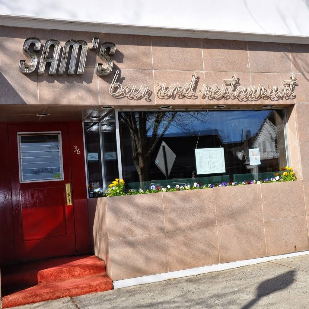 Sams Restaurant | restaurant | 36 Newtown Ln, East Hampton, NY 11937, USA | 6313245900 OR +1 631-324-5900