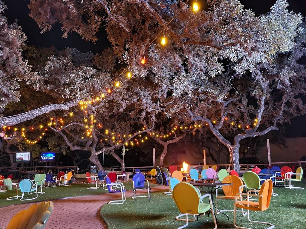 Little Woodrows Stone Oak Bar & Grill | restaurant | 606 W Afton Oaks Blvd, San Antonio, TX 78232, USA | 2104032340 OR +1 210-403-2340