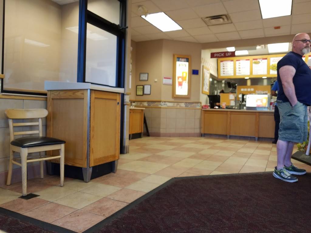 Wendys | restaurant | 1004 S Main St, Cleveland, GA 30528, USA | 7063481590 OR +1 706-348-1590