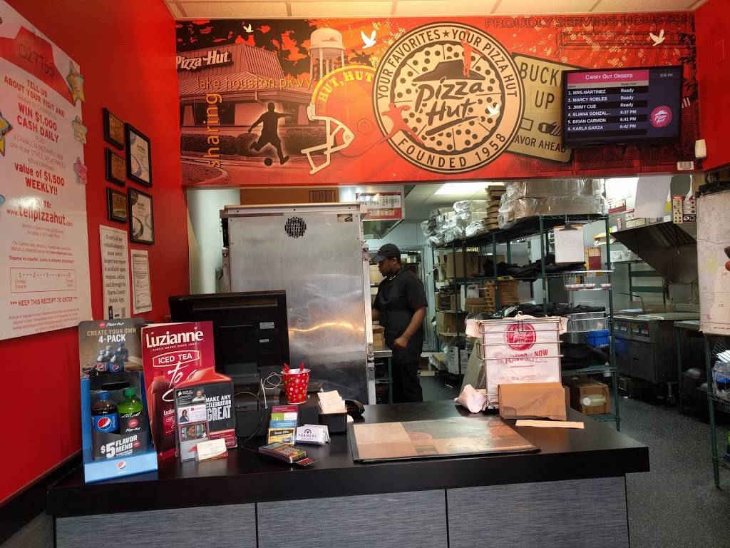 Pizza Hut | restaurant | 13176 W Lake Houston Pkwy, Houston, TX 77044, USA | 2812884444 OR +1 281-288-4444